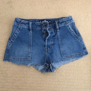 Hollister High-Rise Mom Shorts